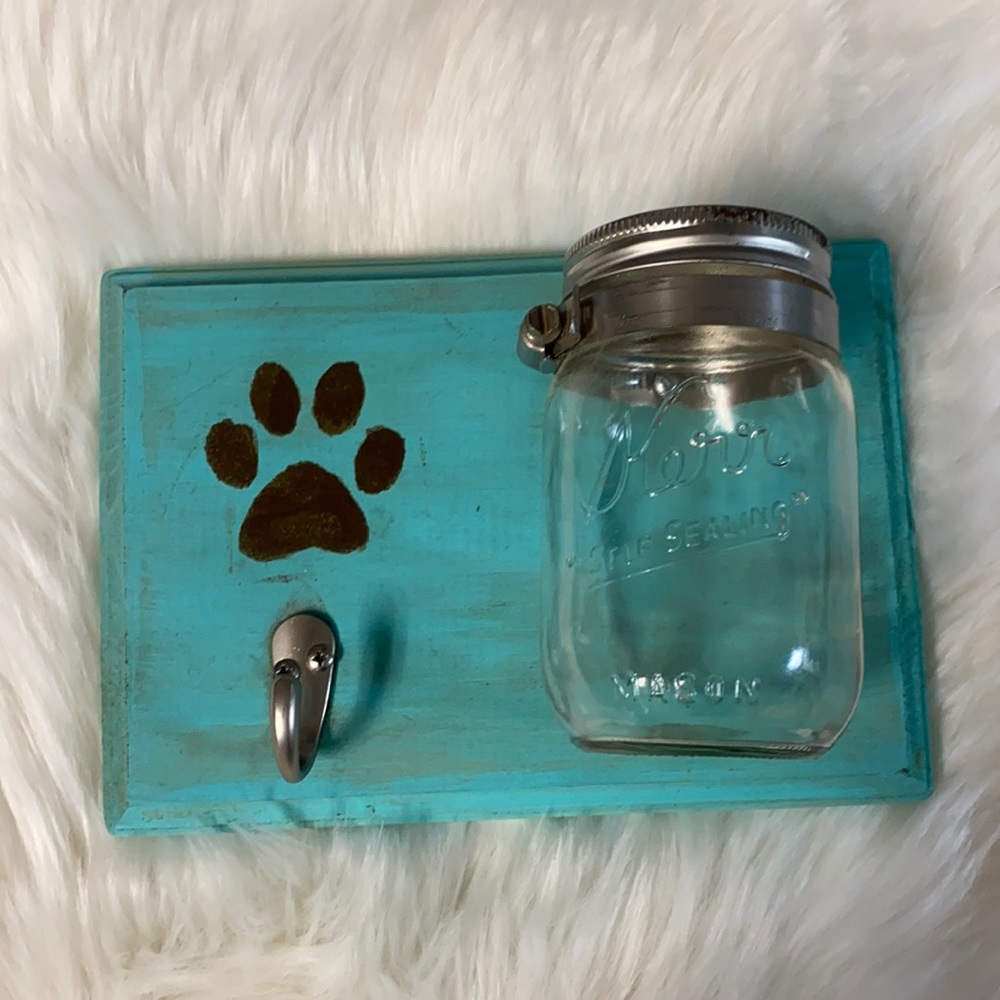 Vintage Dog Leash & Treat Holder